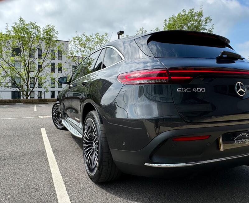 MERCEDES-BENZ EQC