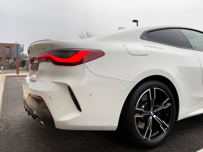 BMW 4 SERIES