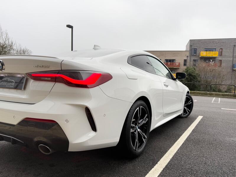 BMW 4 SERIES
