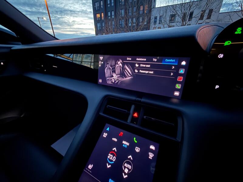 PORSCHE TAYCAN