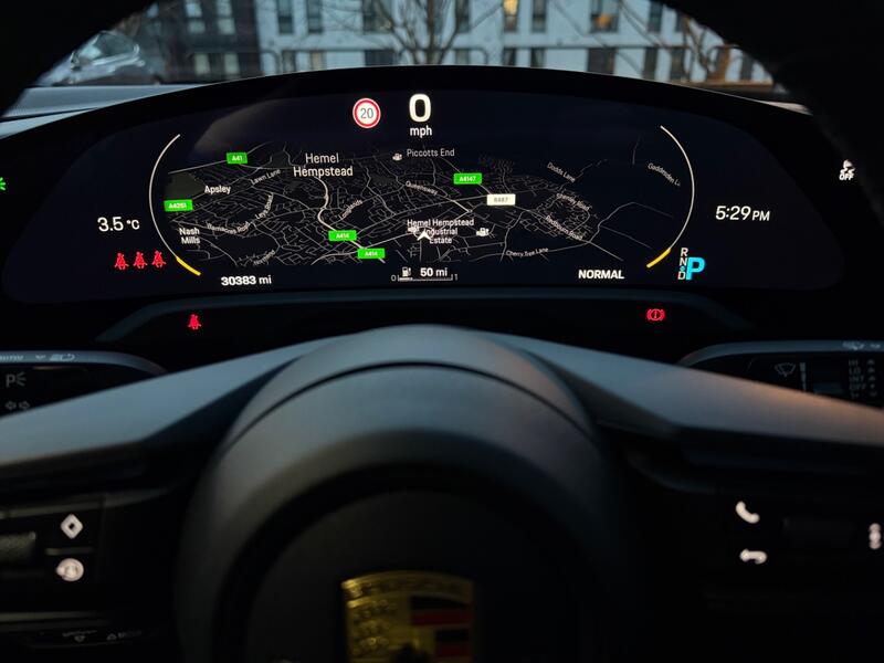 PORSCHE TAYCAN
