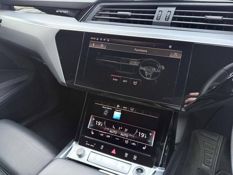 AUDI E-TRON