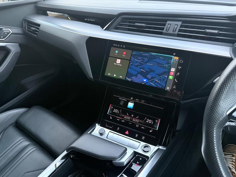 AUDI E-TRON