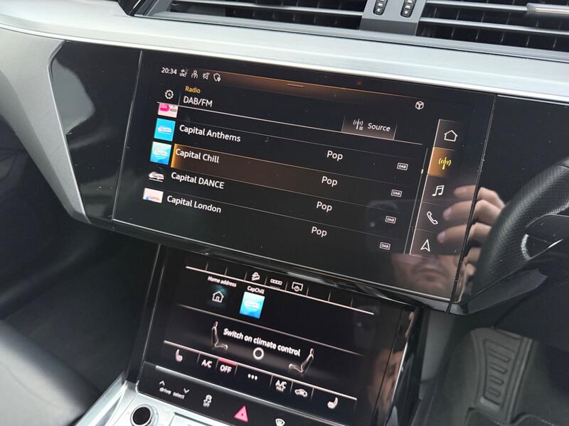 AUDI E-TRON