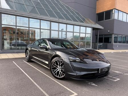 PORSCHE TAYCAN Performance Plus 93.4kWh