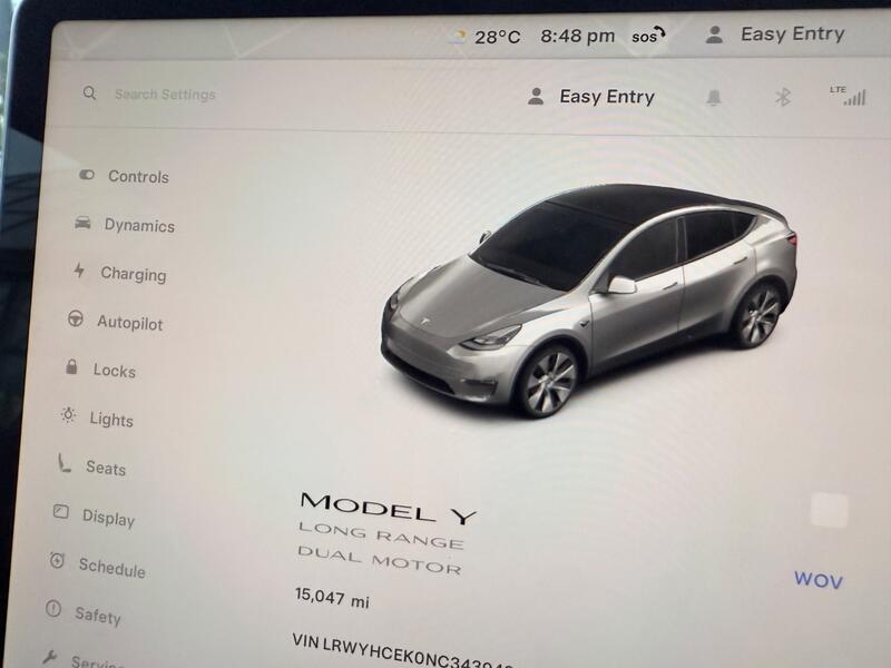 TESLA MODEL Y