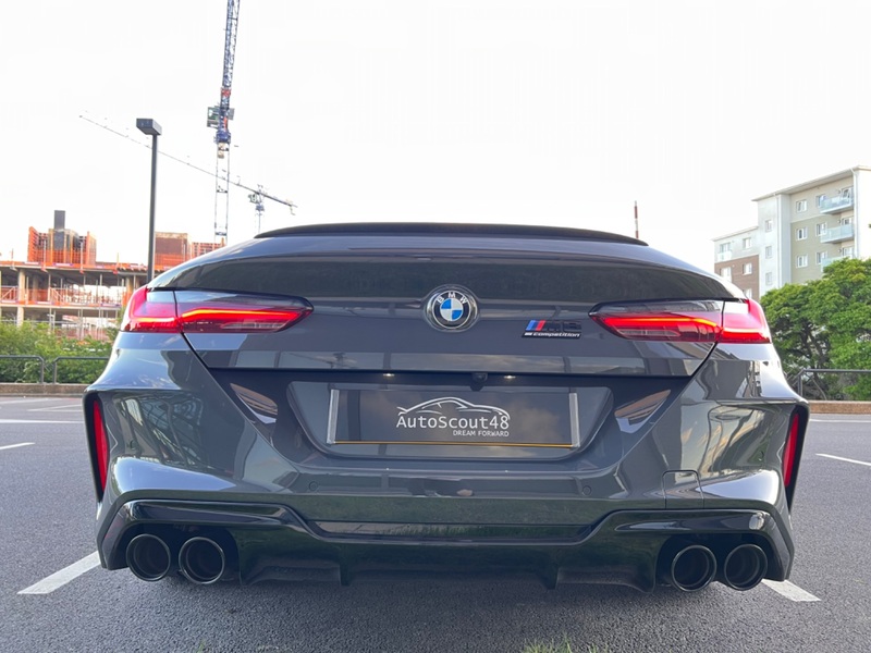 BMW 8 SERIES