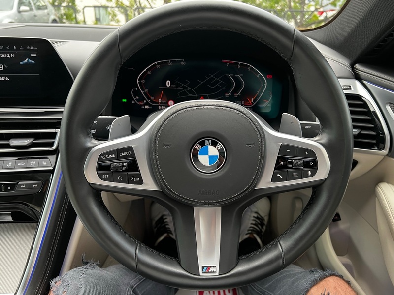 BMW 8 SERIES