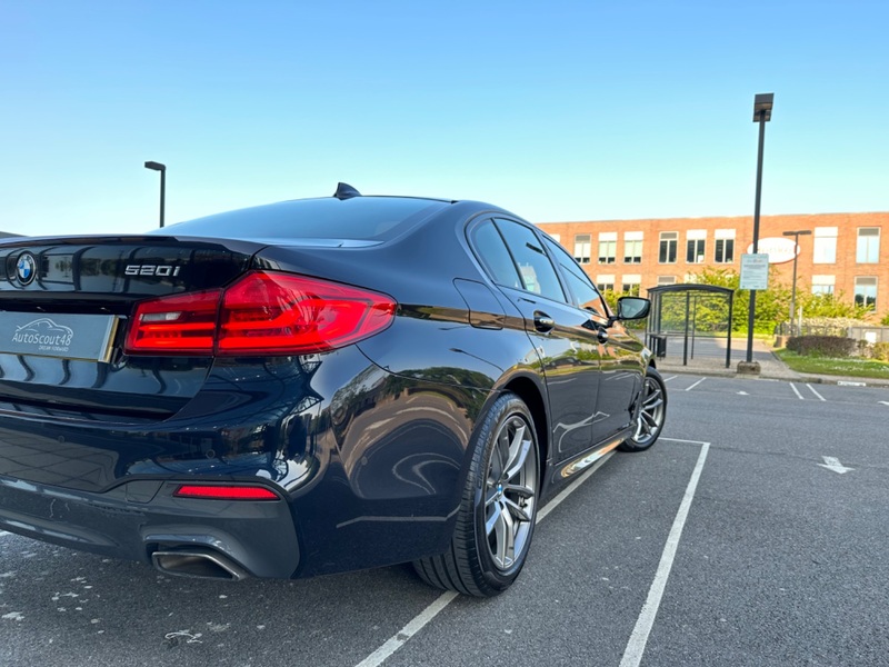 BMW 5 SERIES
