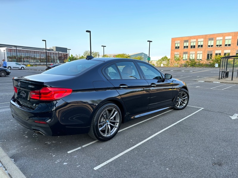 BMW 5 SERIES