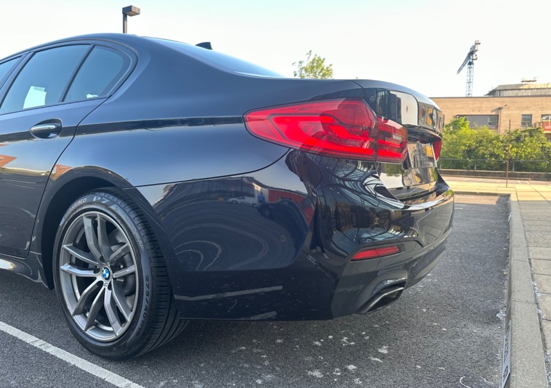 BMW 5 SERIES