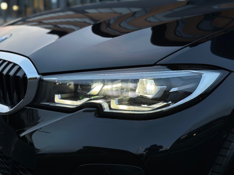 BMW 3 SERIES