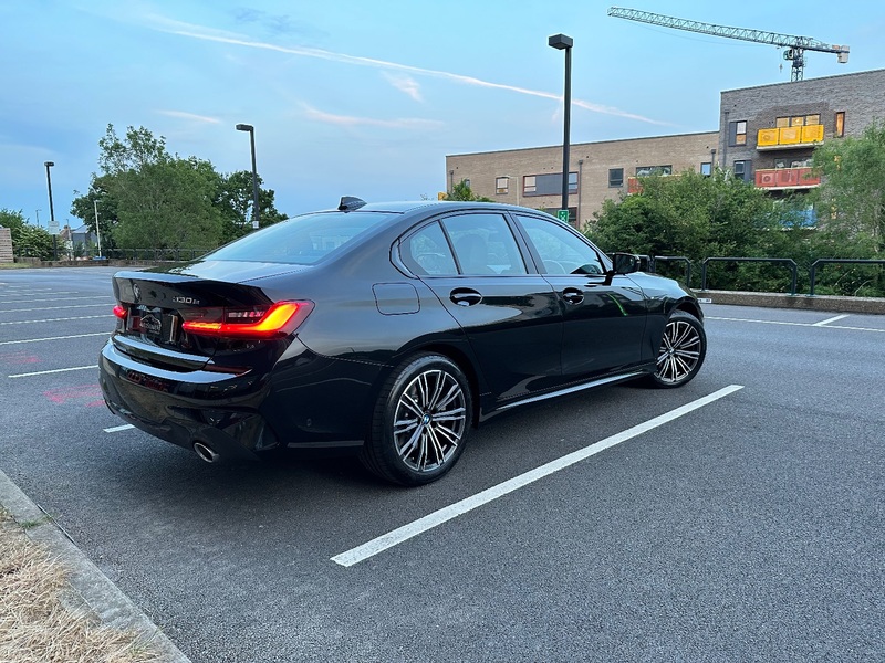 BMW 3 SERIES